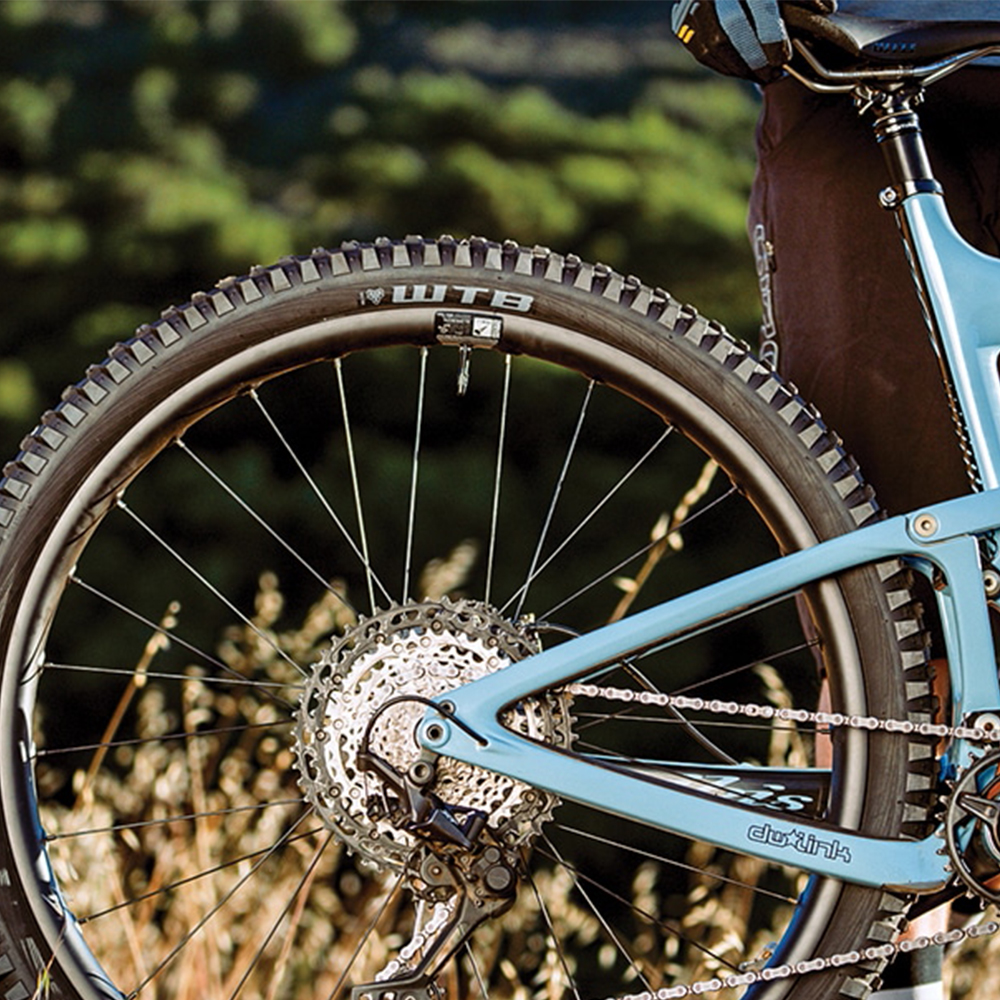 タイヤ加硫ステッカー